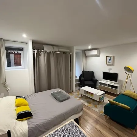 Centre Village *